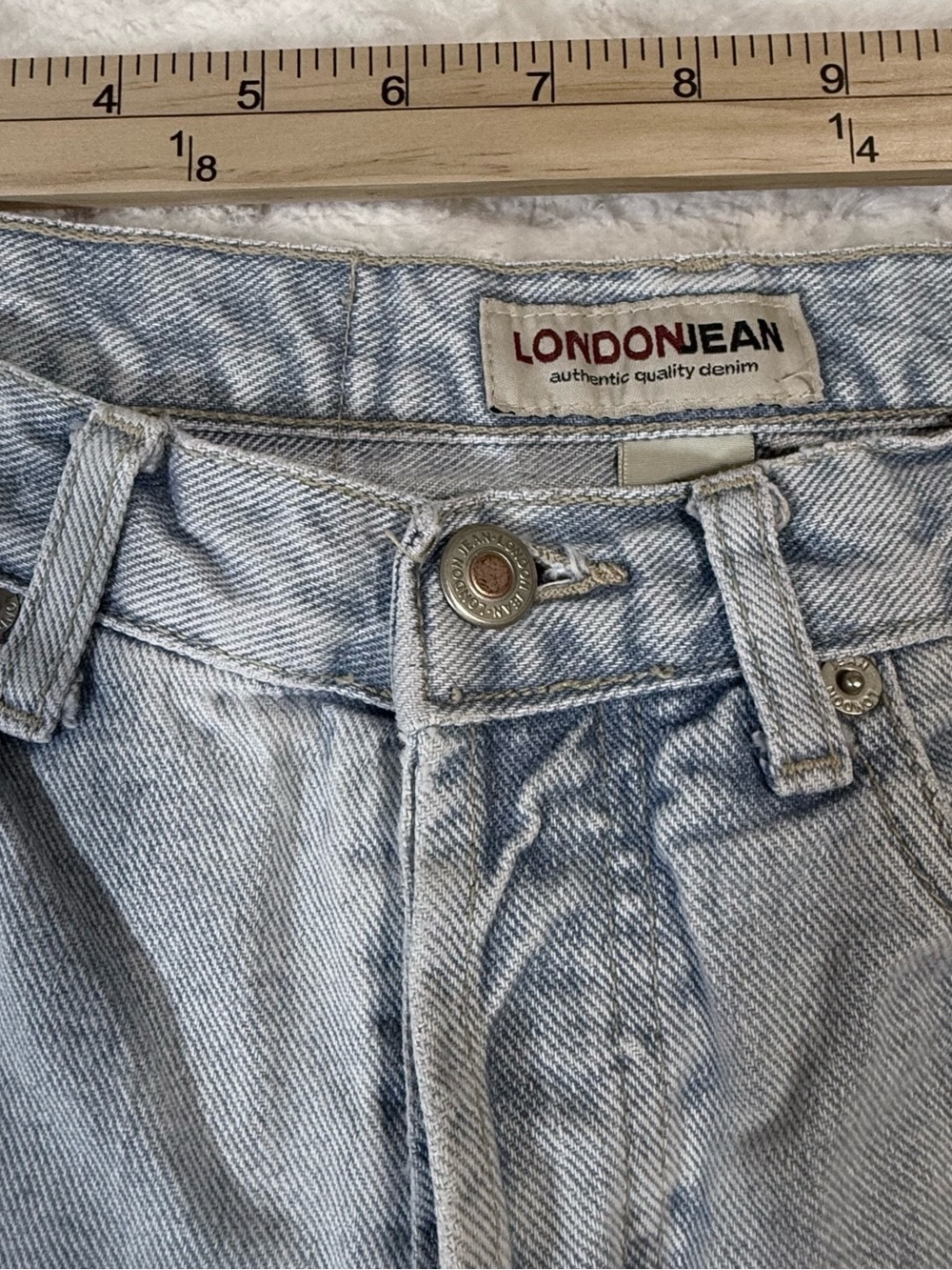 LONDONJEAN Light Blue Cropped Jeans with Patterned Hem - Gently Used -Size 8 - Picture 8 of 12